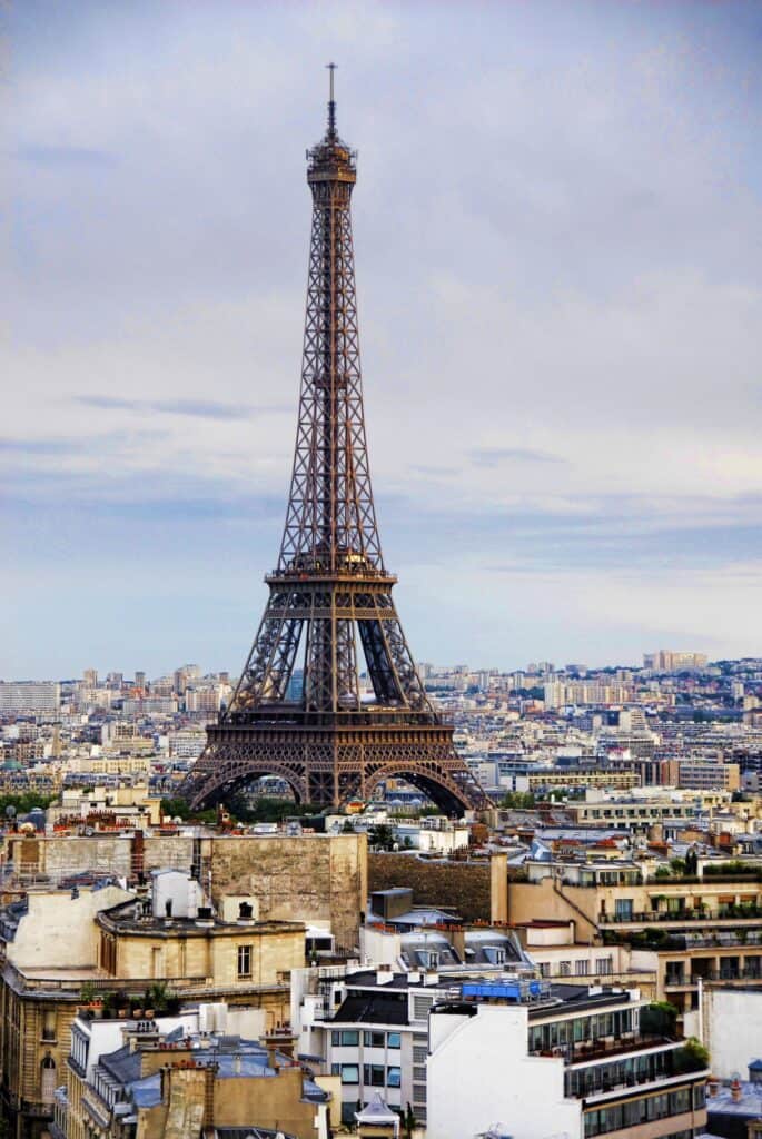 Top 10 places to visit in Paris 